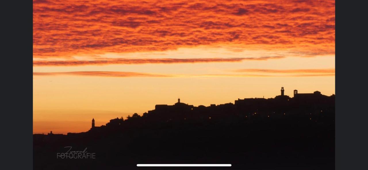 La Casina Di Mira Appartement Montepulciano Stazione Buitenkant foto